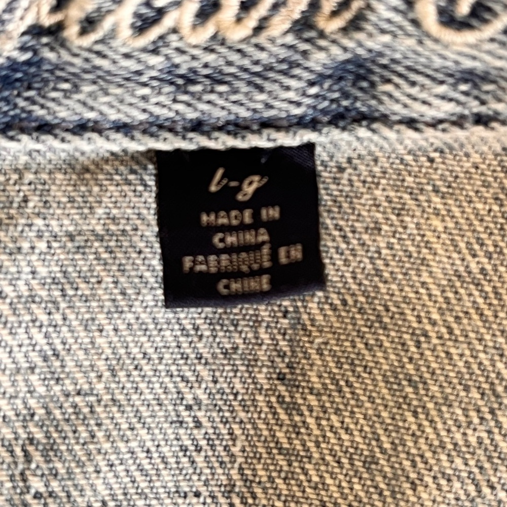 American Eagle Aztec Patch Denim Jacket - image 8